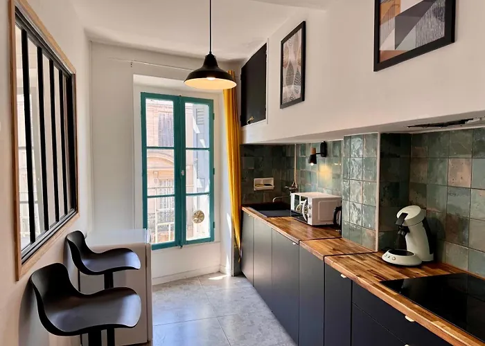 Minervoise - Gare - Netflix